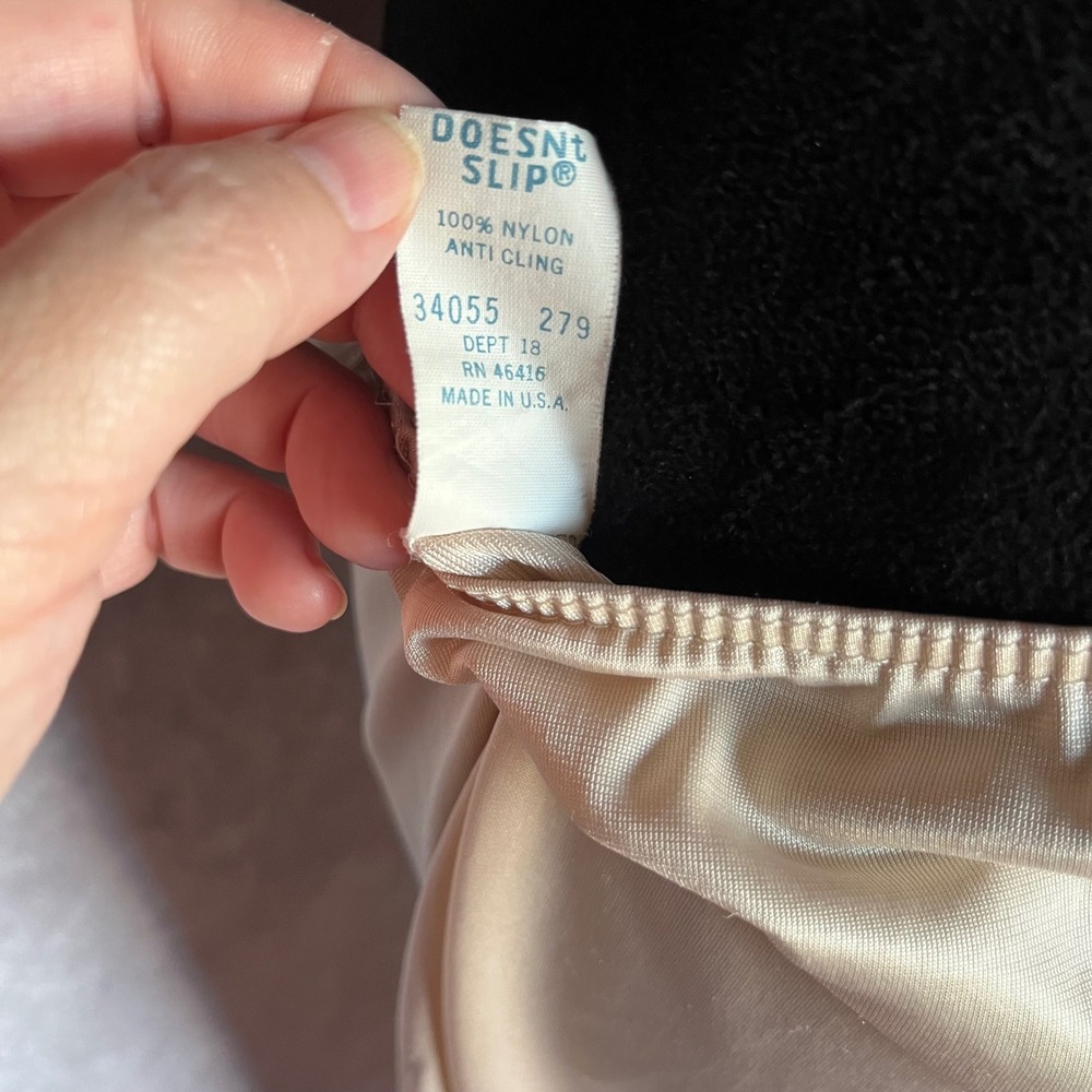 Vtg 70s 80s Sears Doesnt Slip Beige Half Slip Lingerie M Lace Trim Pin-up Skirt - Picture 4 of 7